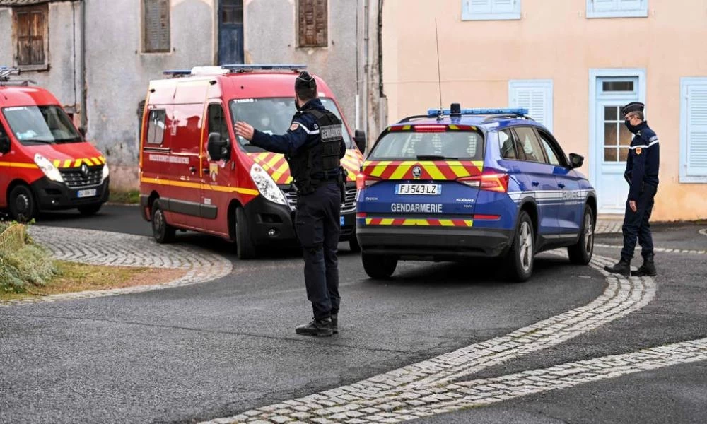 "Κόλαση" στη Γαλλία: Νεκρός μετά από ανταλλαγή πυρών αστυνομικός